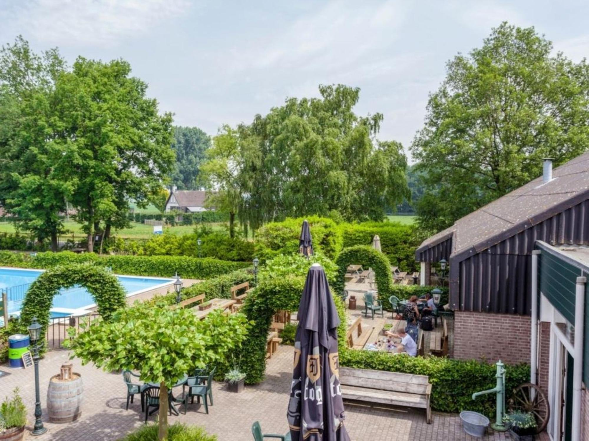 Heerlijk Huisje In Het Bos Op Chaletpark Kempenbos Diessen Buitenkant foto